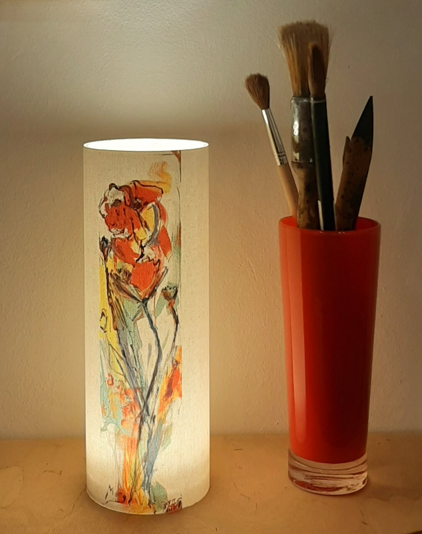 Tischlampe /Blumen-Tanz/ Leinwanddruck auf Glas mit LED Birne warmweiß oder auch als Solarlampe