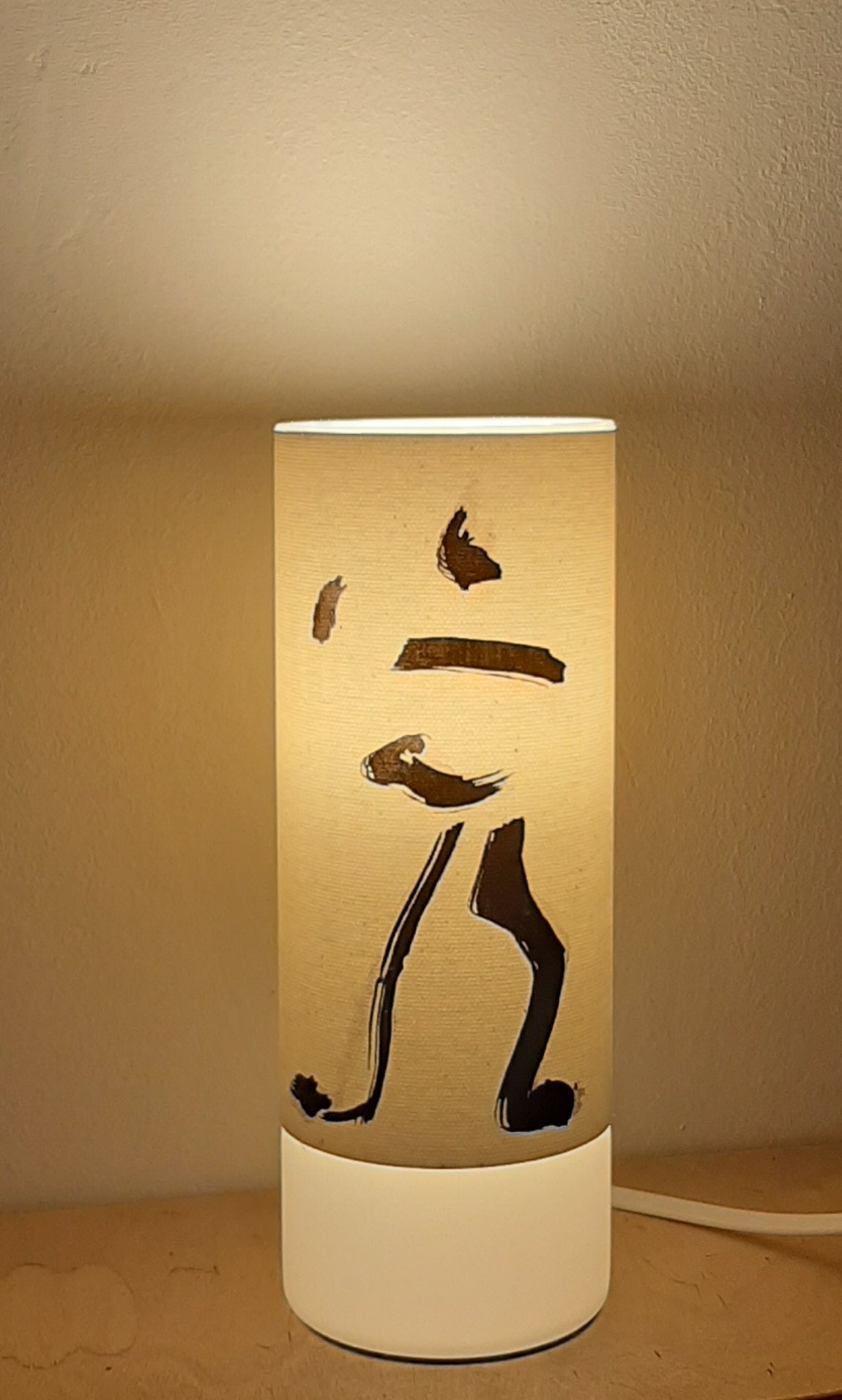 Tai Chi Tischlampe als Einzelanfertigung mit Handsignatur